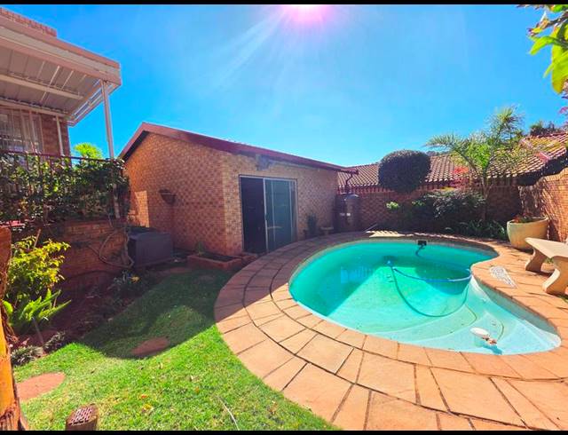 3 BEDROOM PROPERTY TO RENT IN ROODEKRANS
